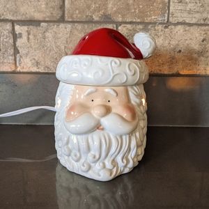 Full size St. Nick Scentsy warmer